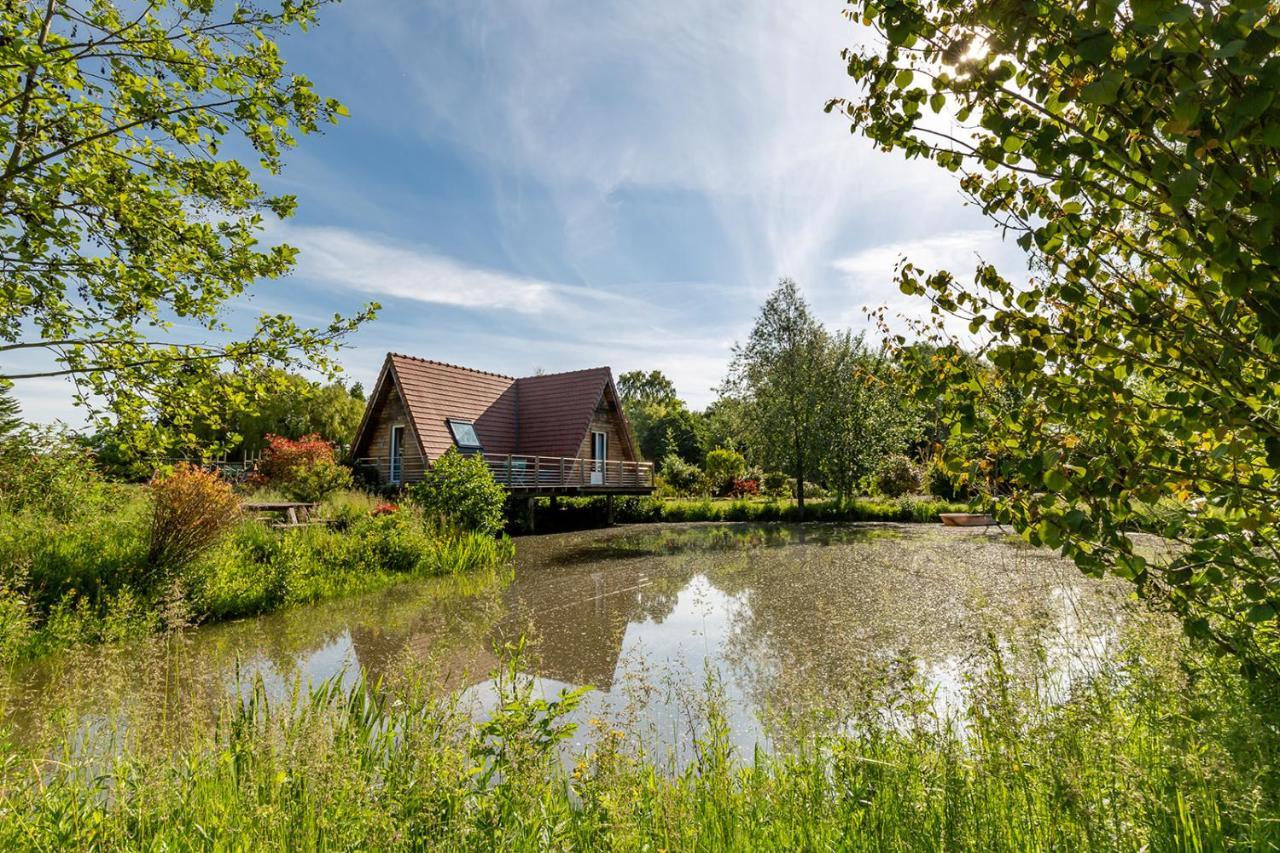 Les Lodges De Malbrough Aire-sur-la-Lys Exterior photo